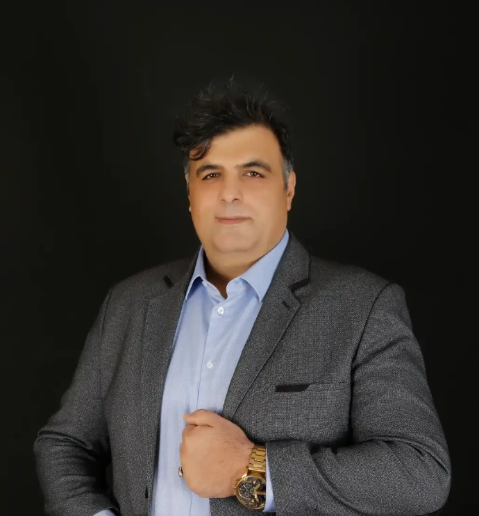 من قاسم منهی